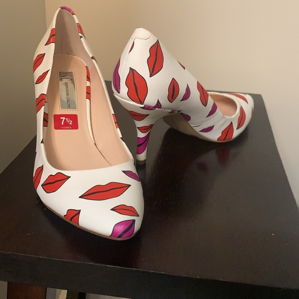Lips Shoes